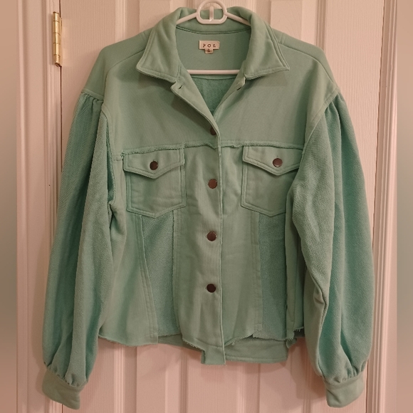 POL Shacket - Picture 3 of 10